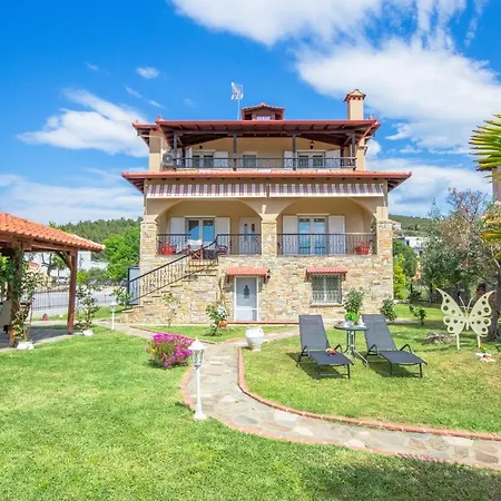 Private 6-bdrm With Garden 150m To * Paradisos